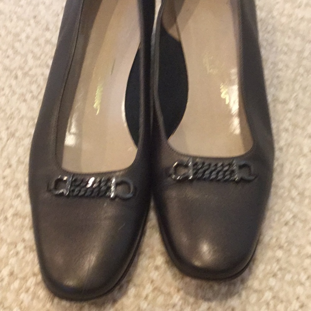 Ferragamo - Picture 2 of 4